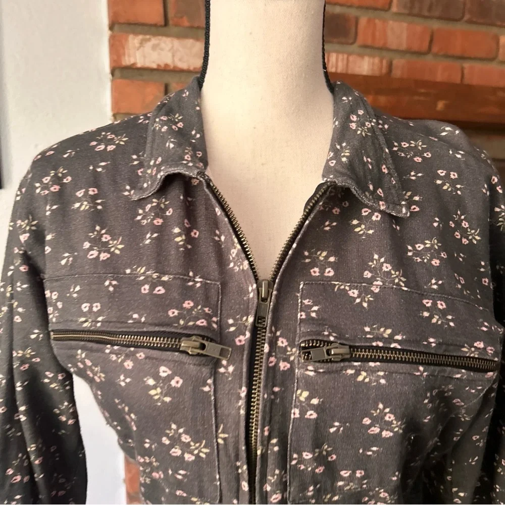 Jen’s Pirate Booty Floral Print Long Sleeve Jumper in Gray Sz XS